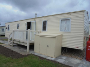 Kingfisher Horizon III 8 Berth Close to site entrance